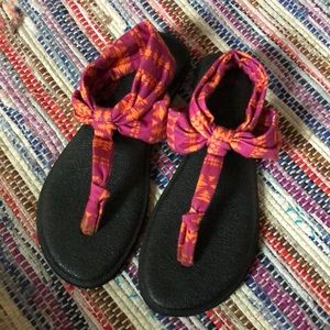 Sanuk sandals
